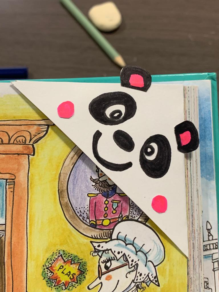 Manualitat: punt de llibre 21 11b - Manualitat: punt de llibre